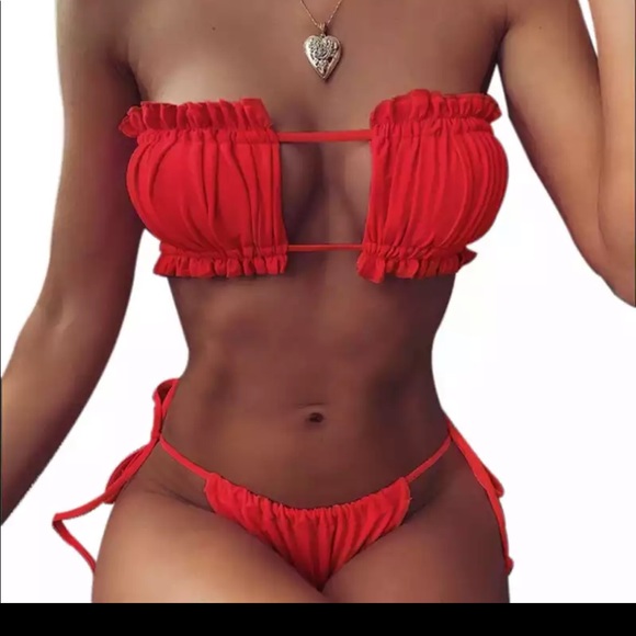 Two piece swimwear - Picture 1 of 8